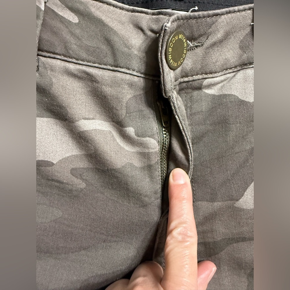 Wit & Wisdom Camouflage Ankle Pants - Picture 8 of 8